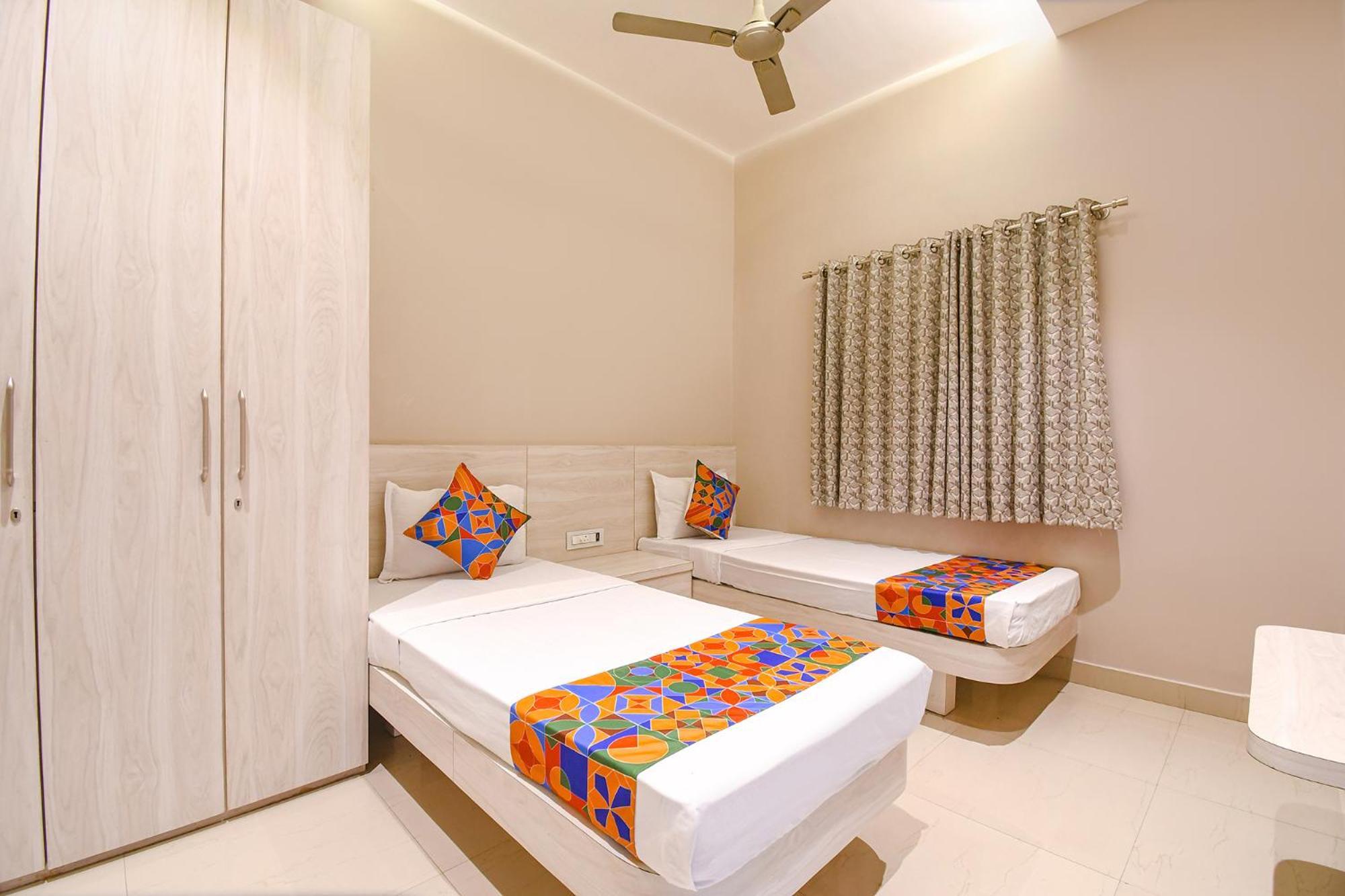 Fabhotel Kitchen Q Inn - Belaghata Kolkata Exterior photo